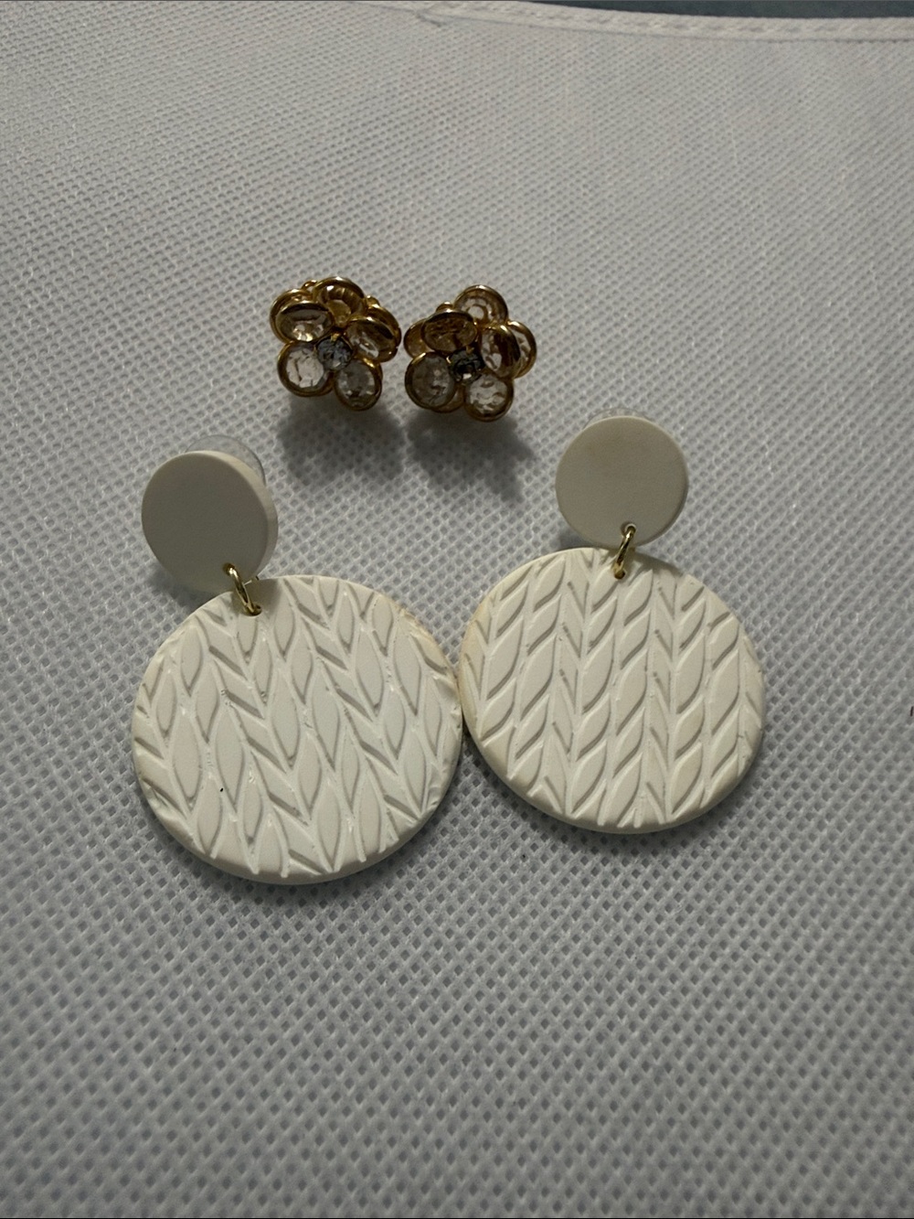 Women’s White Textured Round Drop Earrings by